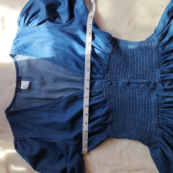 Women's Jean-Like, Smocked Waist V-Neck, Peplum w Ruffle, Chambray Med Wash Top - Picture 7 of 10